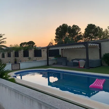 Chalet De Galim Homestay Olleria